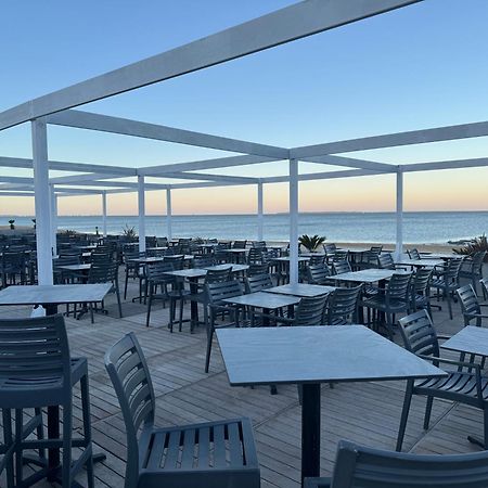 Acadie Saint Victor - Hotel Restaurant - Face Mer - Chatelaillon Plage 外观 照片