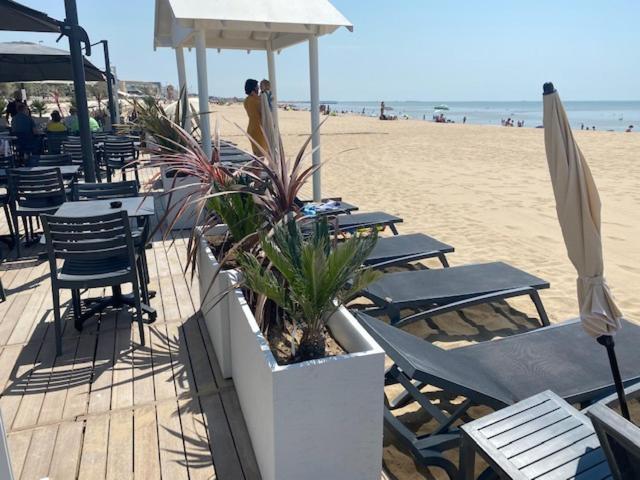 Acadie Saint Victor - Hotel Restaurant - Face Mer - Chatelaillon Plage 外观 照片