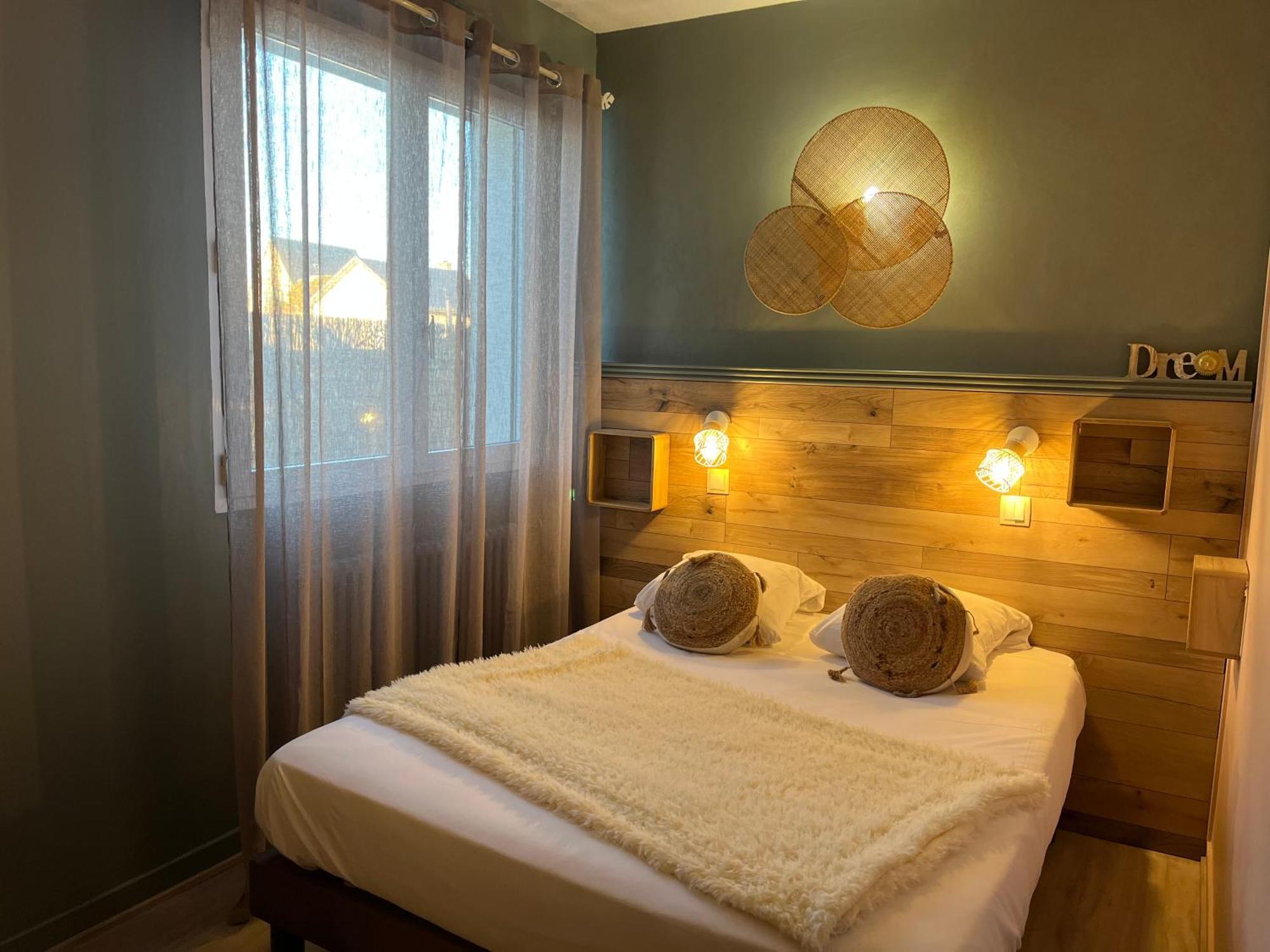 Acadie Saint Victor - Hotel Restaurant - Face Mer - Chatelaillon Plage 外观 照片