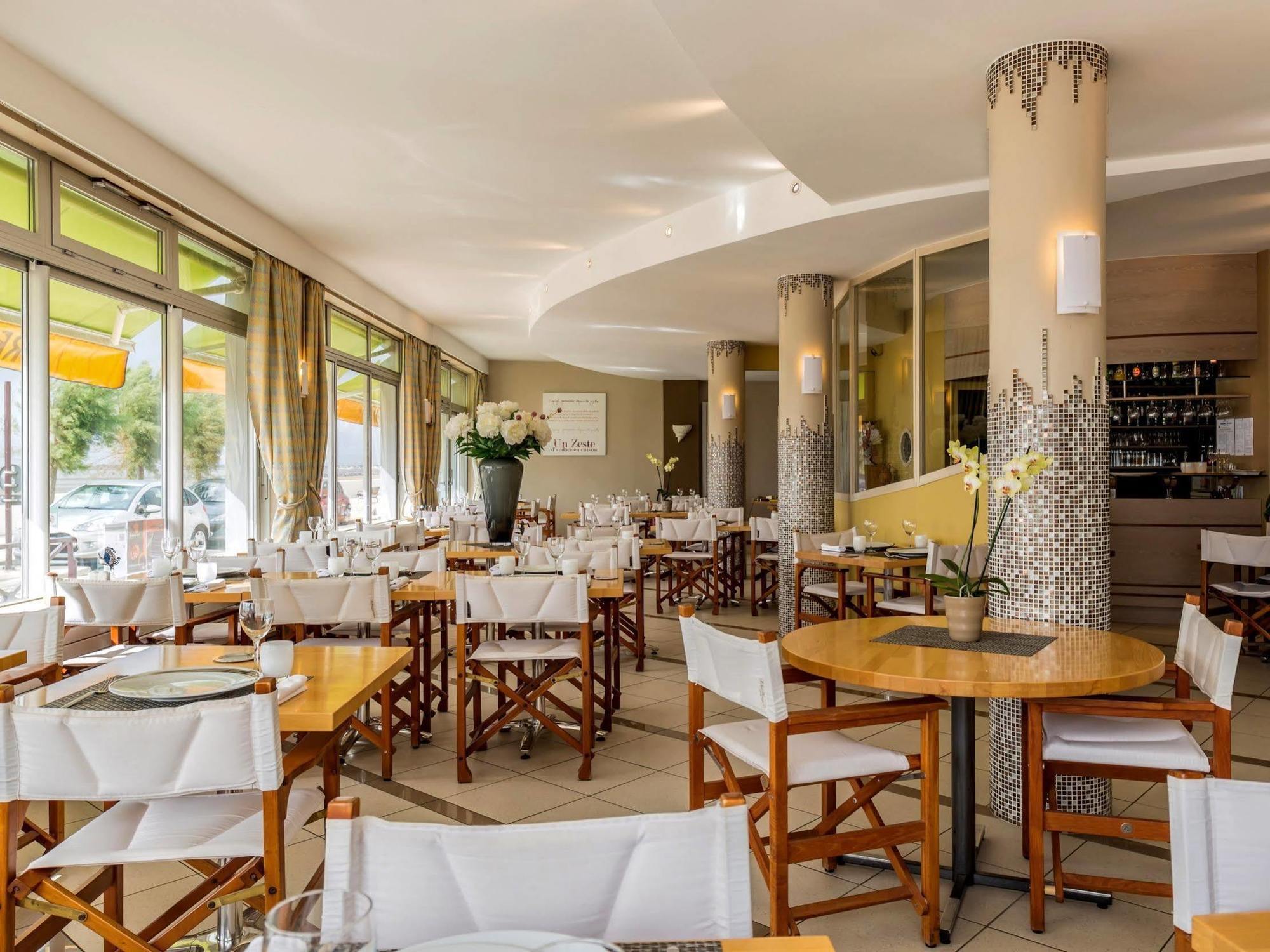 Acadie Saint Victor - Hotel Restaurant - Face Mer - Chatelaillon Plage 外观 照片
