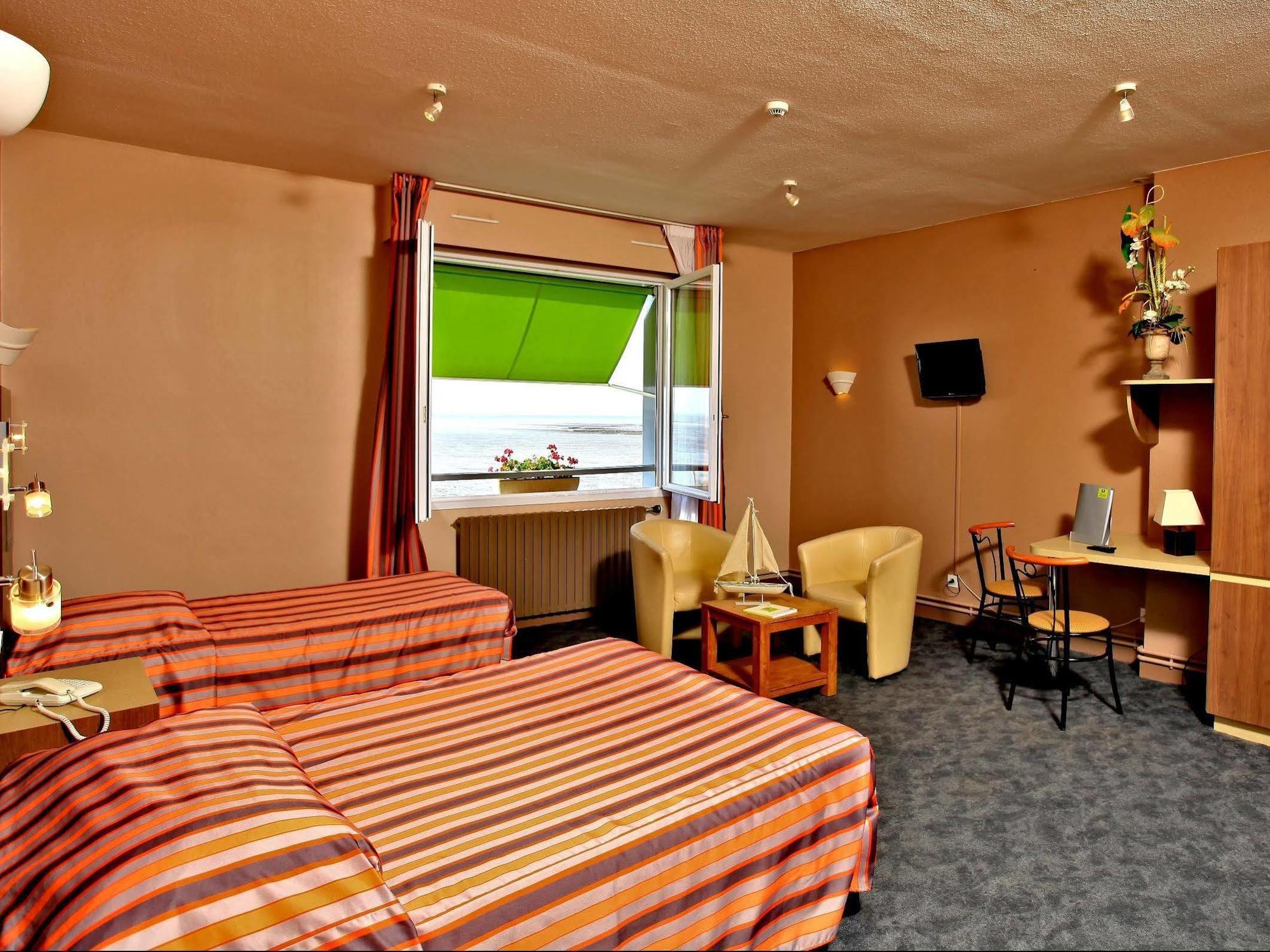 Acadie Saint Victor - Hotel Restaurant - Face Mer - Chatelaillon Plage 外观 照片